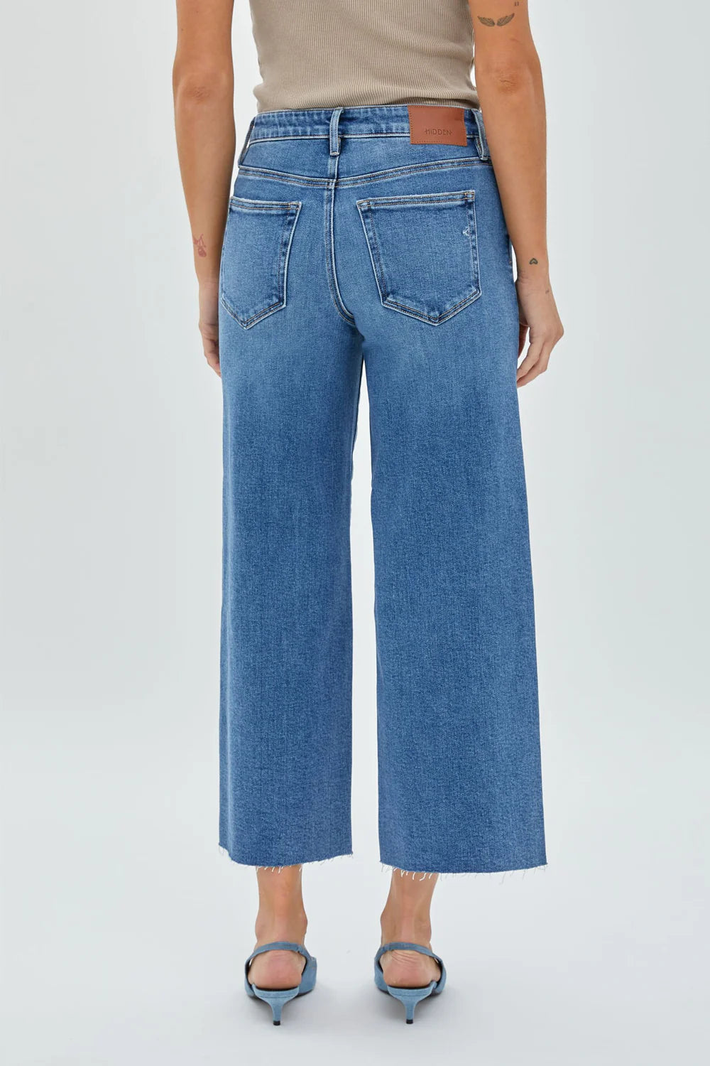 Nori Cropped Jeans