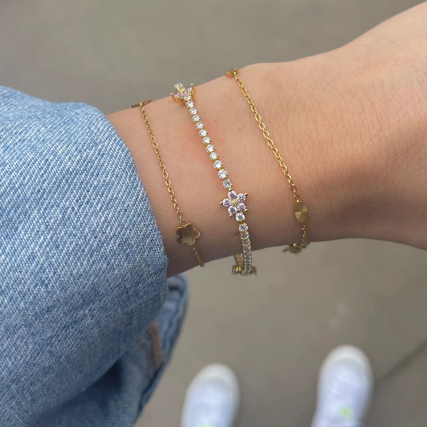 Lexi Flower Dainty Bracelet