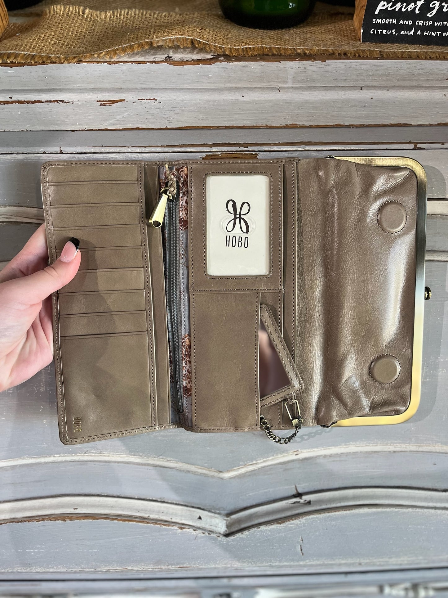 HOBO Rachel Wallet - Cobblestone