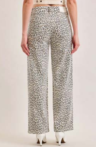 Logan Dad Basic Jean- White Cheetah