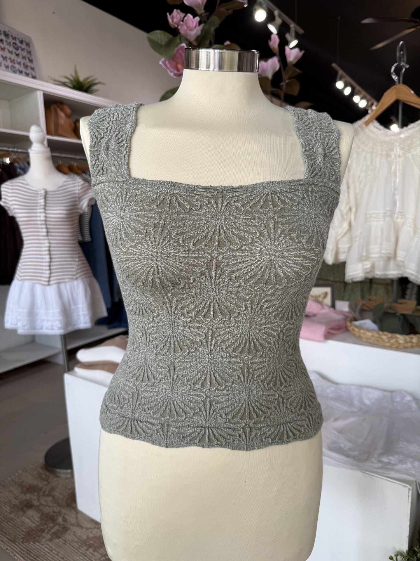 Laurel Canyon Tank